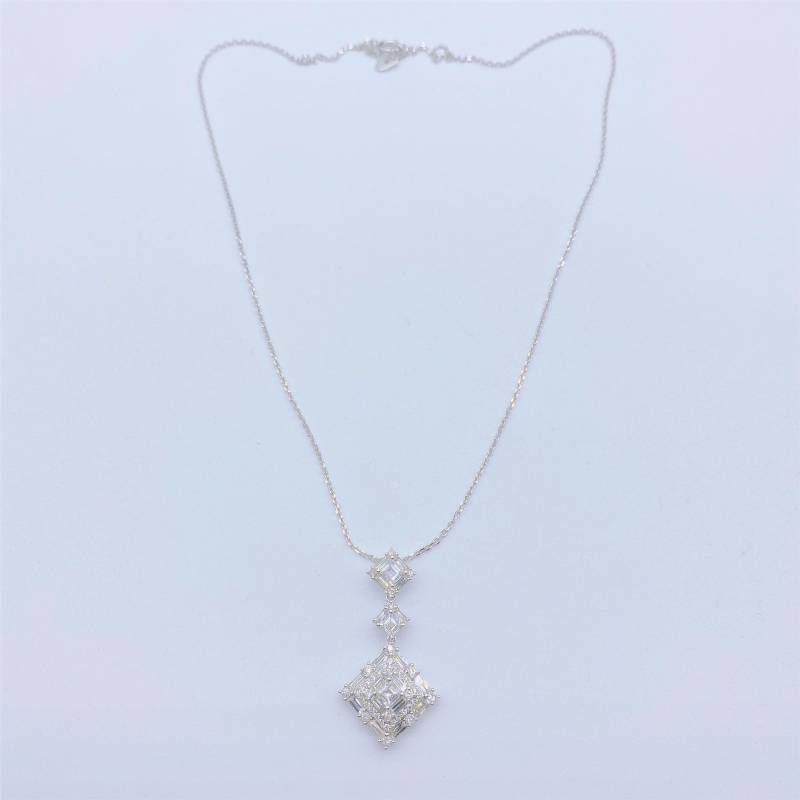 50% Rabatt Auf Notfallauflösung Akzeptieren Von Besten Angeboten Neu Mit Etikett 9.649 Seltene 18Kt Gold Fancy Diamond Statement Anhänger Halskette von RGalleriesJewels