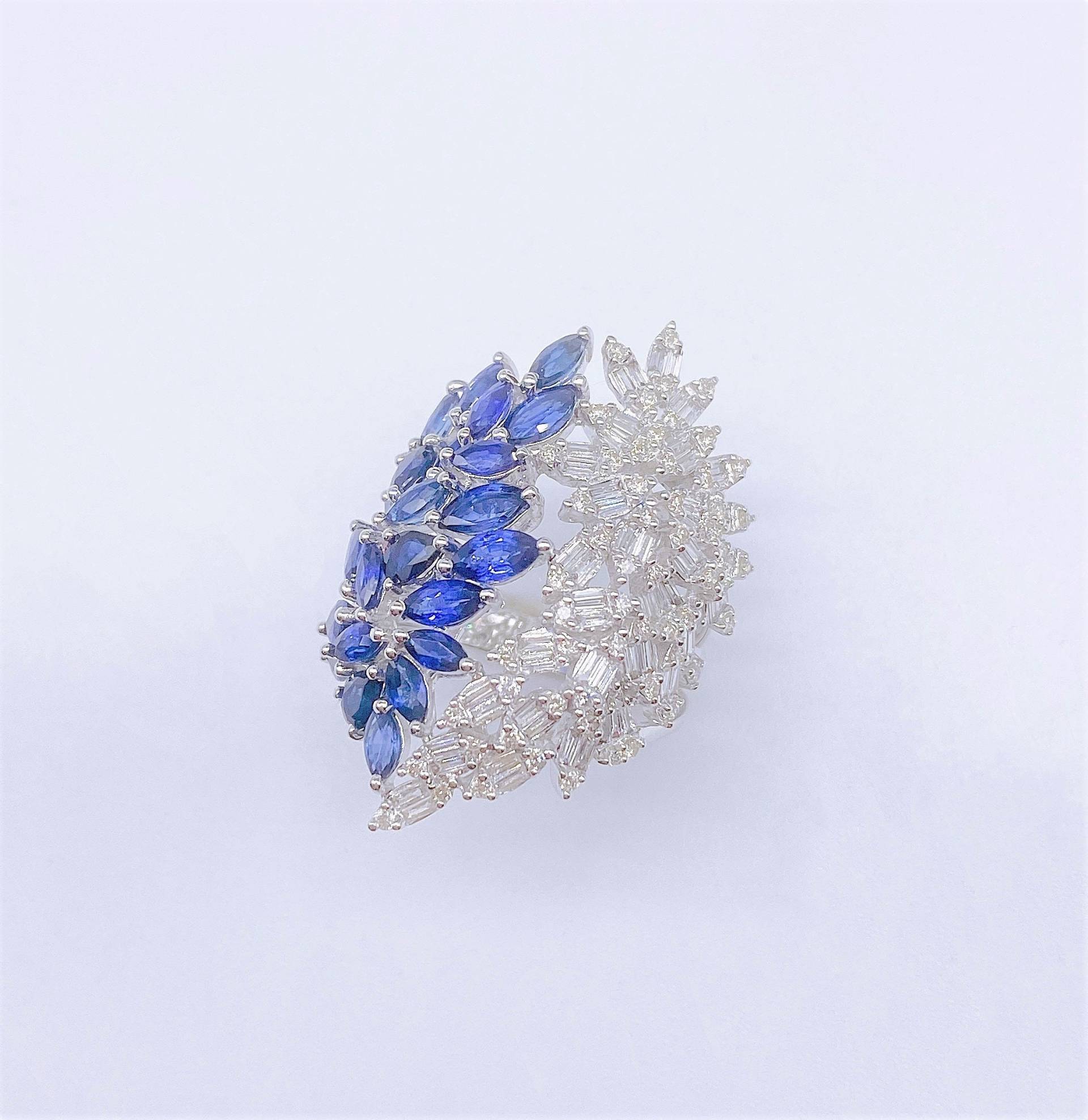 50% Off Notfallauflösung Beste Angebote Akzeptieren Nwt 9, 179 18Kt Gold Wunderschöner Seltener Blauer Saphir Diamant Blumen Motiv Ring von RGalleriesJewels