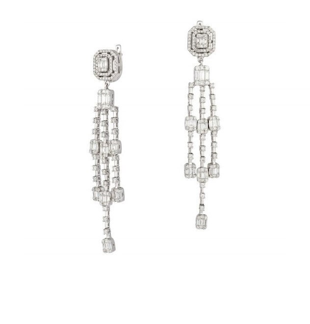 60% Rabatt Notauflösung Akzeptieren Von Besten Angeboten Neu Mit Etikett 21.000 Seltene 18Kt Gold Wunderschöne Ausgefallene Diamant Tropfen von RGalleriesJewels