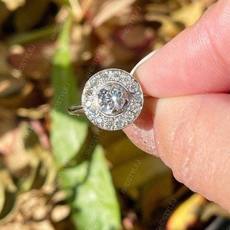 Moissanit Halo Verlobungsring, Vintage Ringe Für Frauen, Runder Ring, 925 Silber Verlobungsring Sie, Milgrain Ehering von RHDSTYLEJ