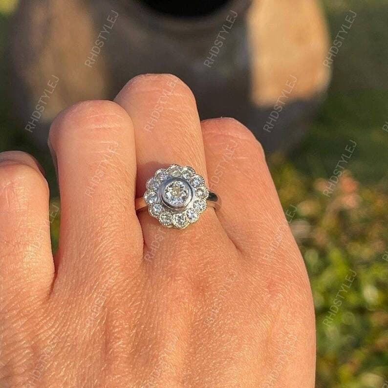 Moissanite Halo Verlobungsring, Natur Inspiriert Blumen Ring, 925 Silber Ringe Für Frauen, Milgrain Ehering, Lünette Set Ring von RHDSTYLEJ