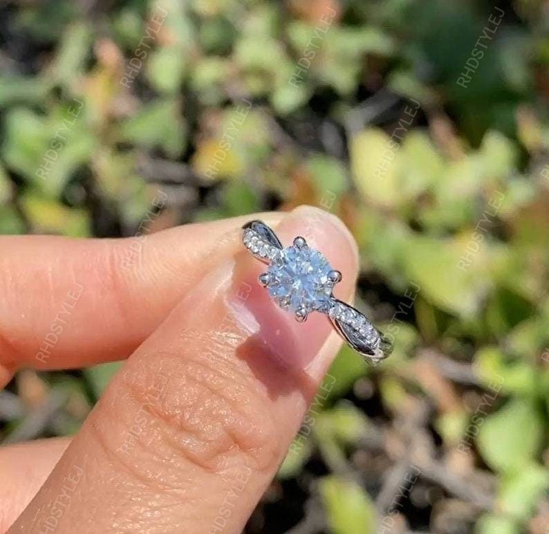 Verdrehter Moissanite Solitär Verlobungsring Für Frauen, Geflochtener Seilring, Versprechensring Sie, Hochzeitstag Ring, Geburtstagsgeschenk von RHDSTYLEJ