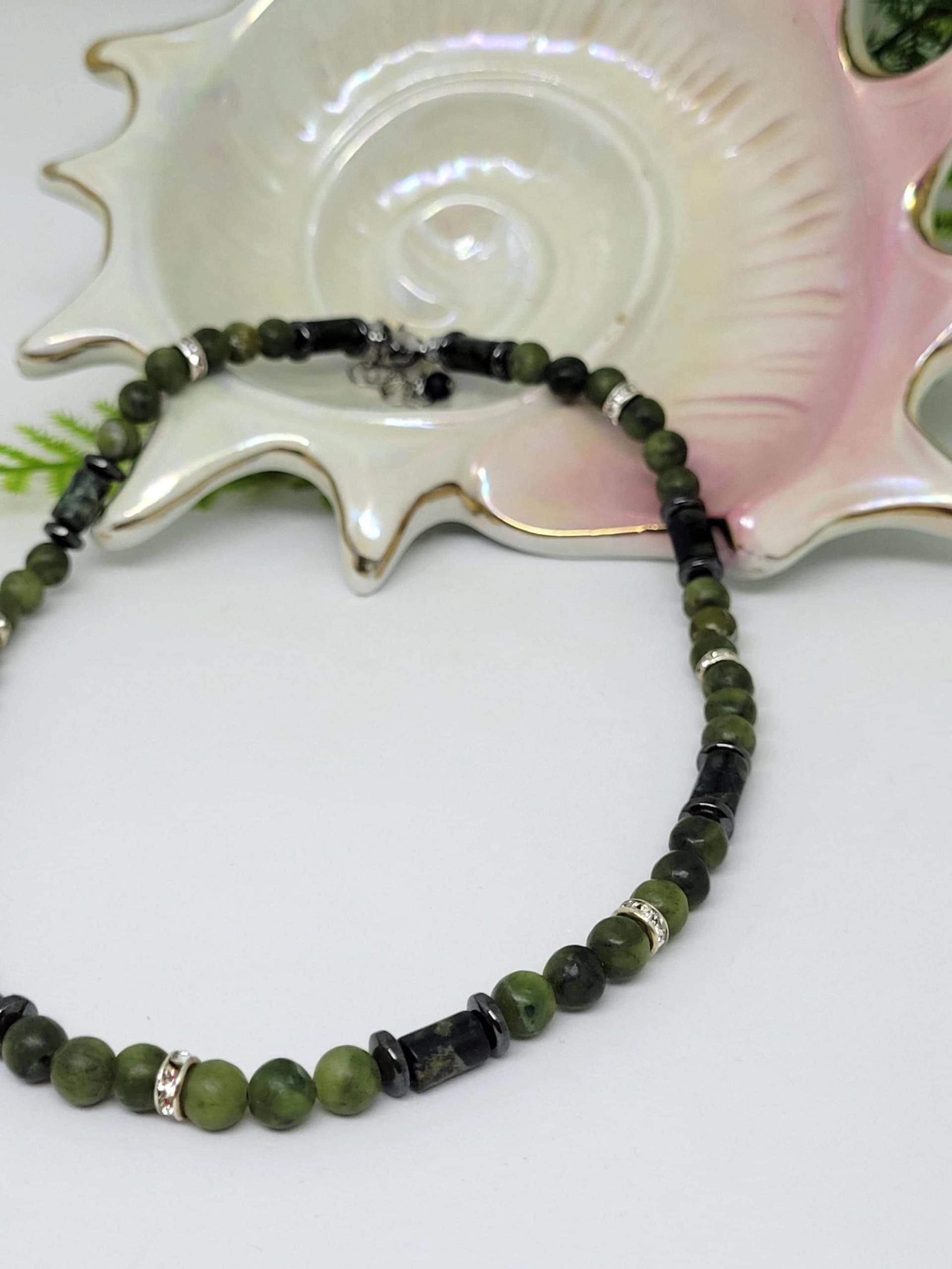 Grüne Jade Halskette Stella & Kambaba Jaspis Zeitlos Edel Elegant Ideal Für Alltag Freizeit Event Geschenkidee Geburtstag 4You Gratisversand Grüne Jade Halskette Stella & Kambaba Jaspis Zeitlos Edel Elegant Ideal Für Alltag Freizeit Event Geschenkidee Geburtstag 4You Gratisversand von RHEINSTONE