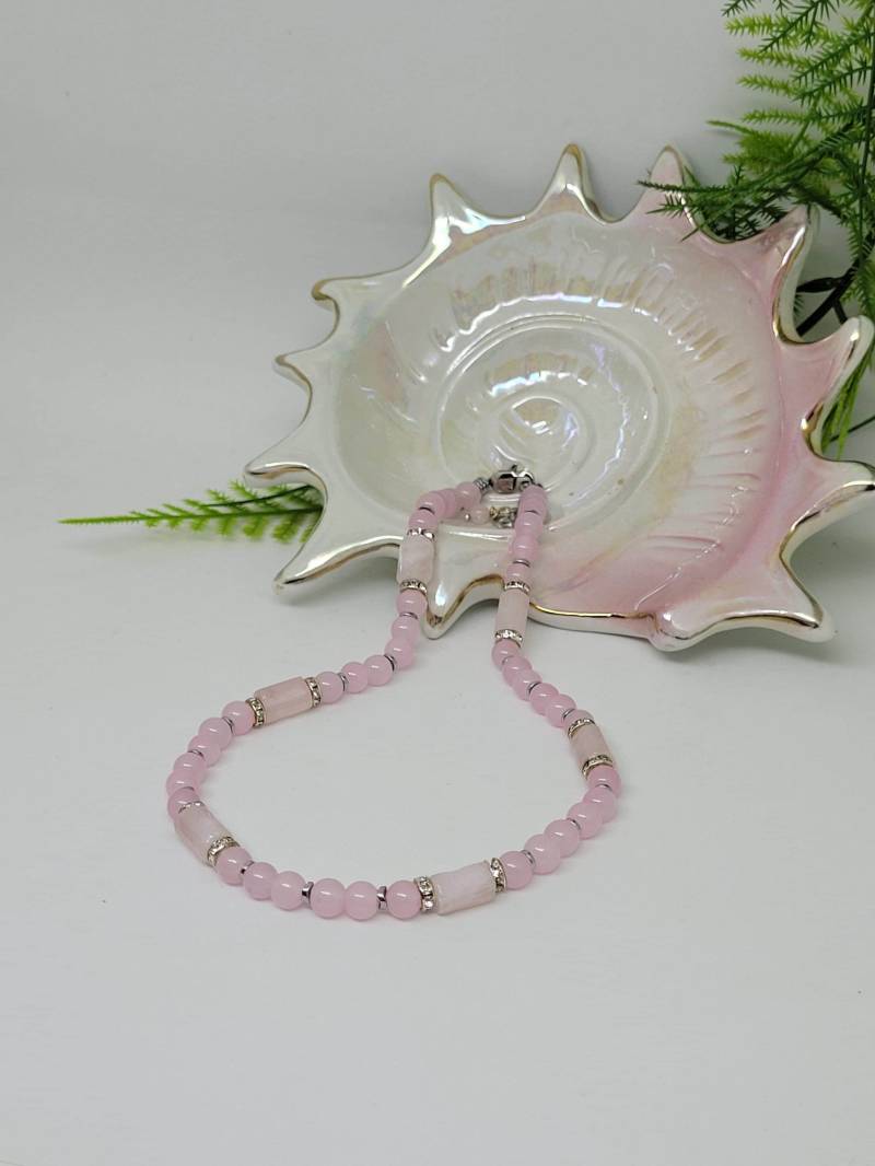 Rosenquarz Halskette Mariele Elegantes Design Für Sie Zeitlos Alltag Freizeit Geschenkidee Geburtstag Muttertag 4You Gratisversand Rosenquarz Halskette Mariele Elegantes Design Für Sie Zeitlos Alltag Freizeit Geschenkidee Geburtstag Muttertag 4You Gratisversand von RHEINSTONE