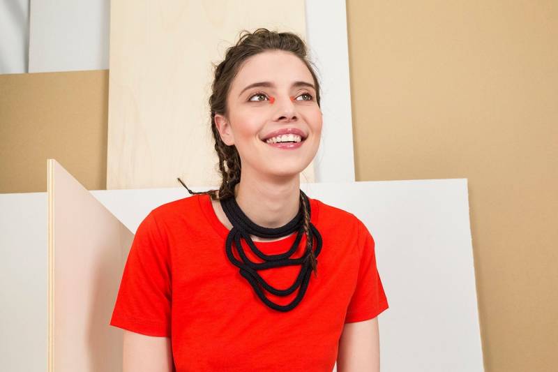 Wei Gestrickte Halskette/Schwarz Wei Gestrickte Halskette/Schwarz von RHIZOMstudio