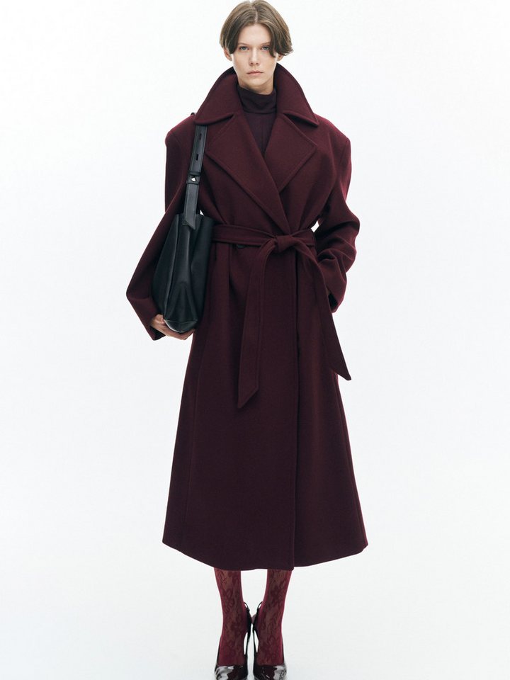 RICANO Wollmantel RICANO Damenmantel „Patrizia“ – Wadenlanger Mantel mit Reverskragen Handgefertigt, mit Bindegürtel und Knopfleiste mit schwarzen Knöpfen von RICANO