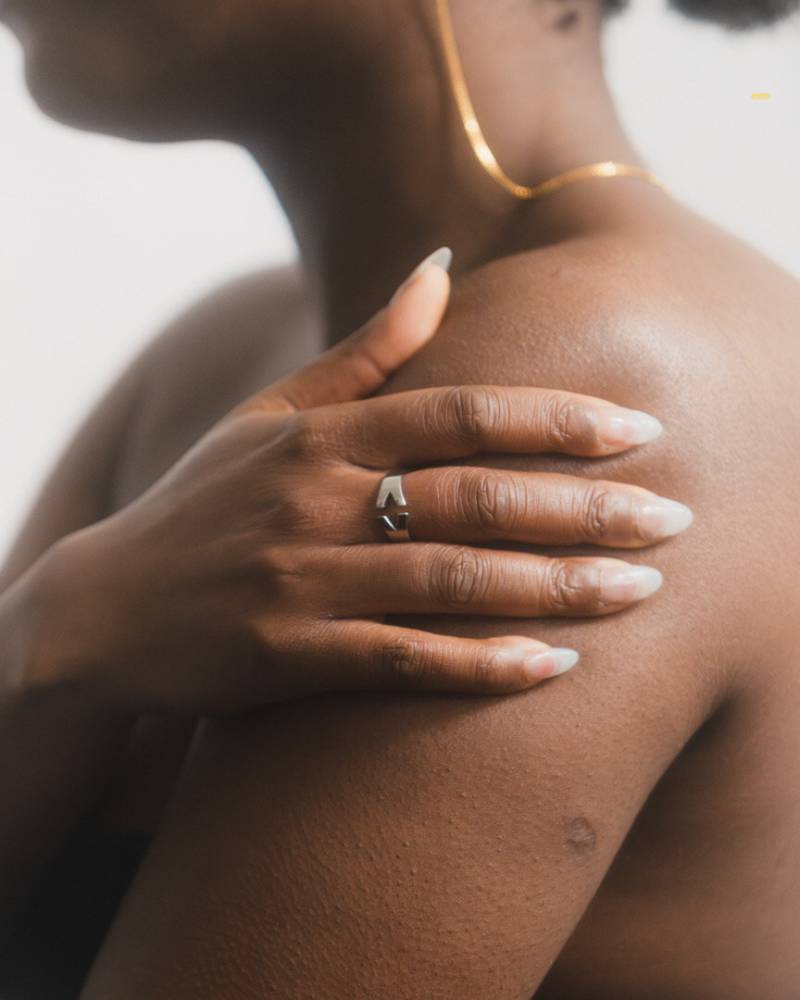 V Form Ring - Recyceltes Silber | Schliff Verstellbar Minimalistisch Stapelbar von RICHMOREZOE