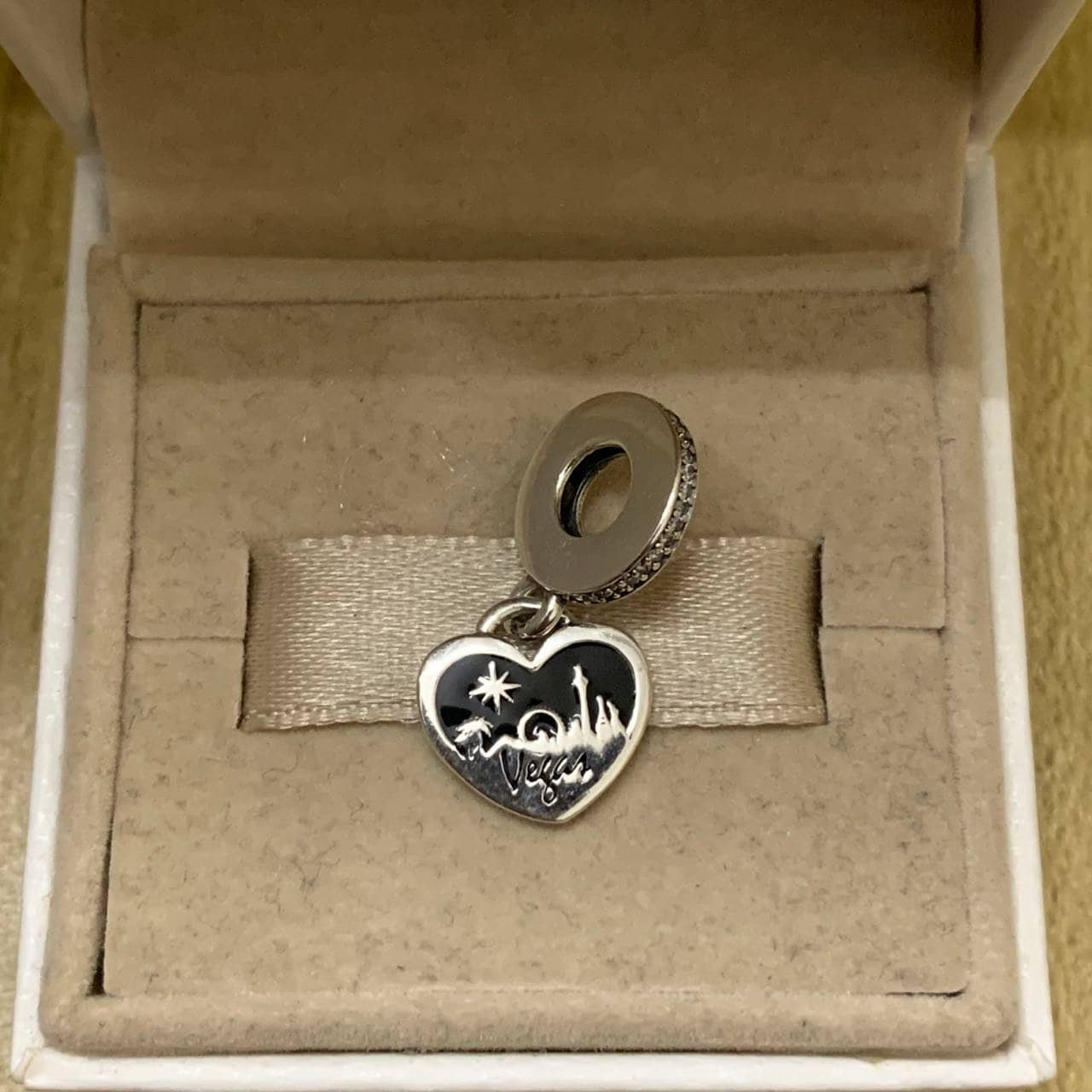 Kein Ort Wie Las Vegas Herz Baumeln Charm Anhänger, S925 Sterling Silber Schmuck, Für Armband, Anhänger Halskette, Emaille Handwerk von RINPOCHEsCollections