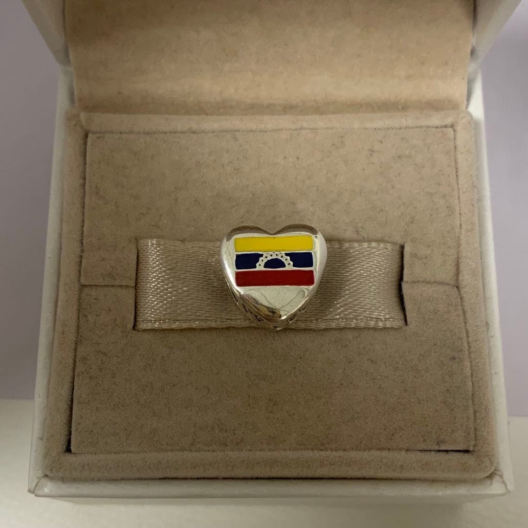 S925 Sterling Silber Venezuela Flagge Bettelarmband，exklusive Bettelarmbänder，herz Charm，s925 Schmuck von RINPOCHEsCollections