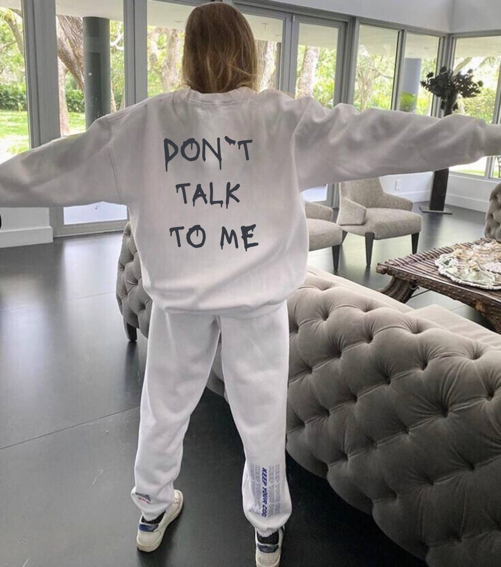 Don't Talk To Me Crewneck // Best Friend Personality Introverted Gift Pullover Minimalistic Introvert//Handwritten Backprint Statement Don't Talk To Me Crewneck // Best Friend Personality Introverted Gift Pullover Minimalistic Introvert//Handwritten Backprint Statement von RISCStudios