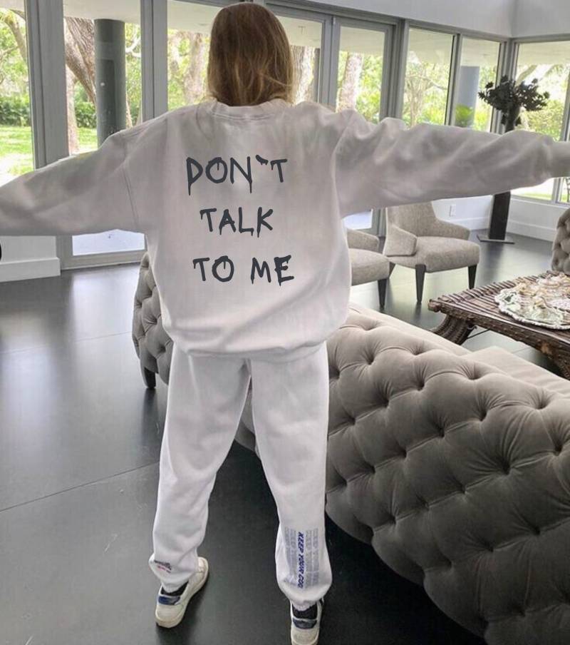 Don't Talk To Me Crewneck // Best Friend Personality Introverted Gift Pullover Minimalistic Introvert//Handwritten Backprint Statement von RISCStudios
