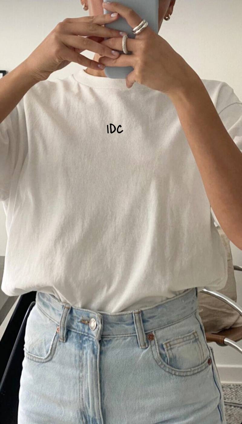 I Don't Care T-Shirt // Best Friend Personality Introverted Gift Shirt Minimalistic Idc Handwritten Introvert Statement von RISCStudios