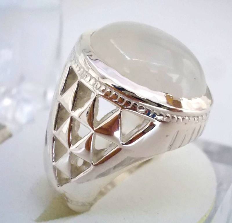 Handgemachter Mondstein Sterling Silber Herrenring Größe 11 von RIngKIngz