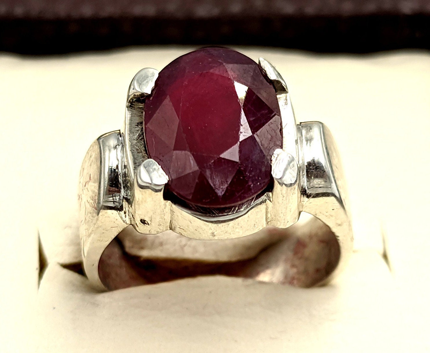 Rubin Ring Männer, Handgemachter Birthstone Schmuck, 925 Sterling Silber Natürlicher Roter Stein Ring, Facettierter Edelstein, Mann Ringe, Coole von RIngKIngz