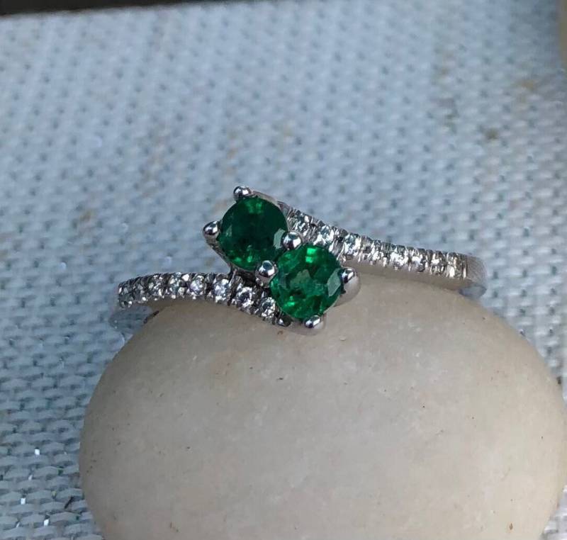 Wunderschöner Echter Smaragd Rubin Saphir Und Cz Zwei Stein Ring Mai Juli September Geburtssteine von RKLEINJEWELRY