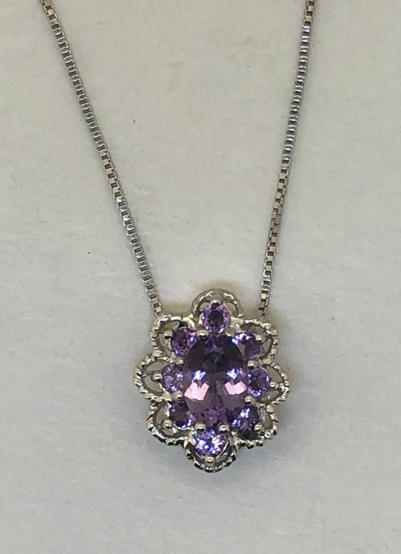 Schöne R.klein Entworfene Armband Oder Halskette in 14K Weissgold Mit Ovalen Und Runden Echten Amethyst von RKLEINJEWELRY