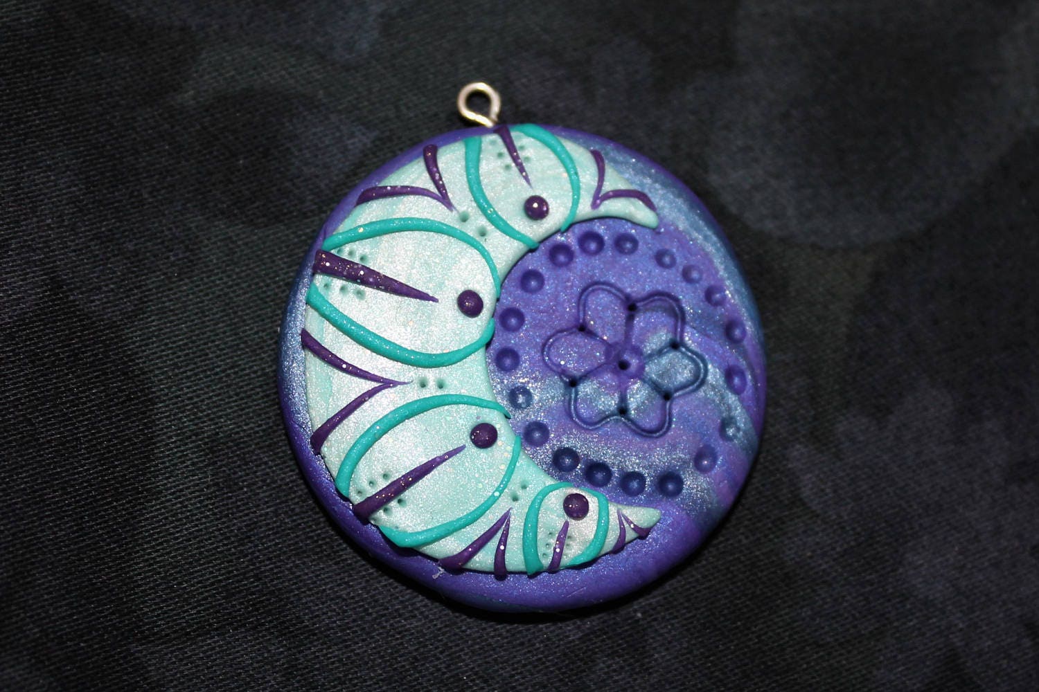Blauer Mond Polymer Clay Halskette Anhänger von RLCArts