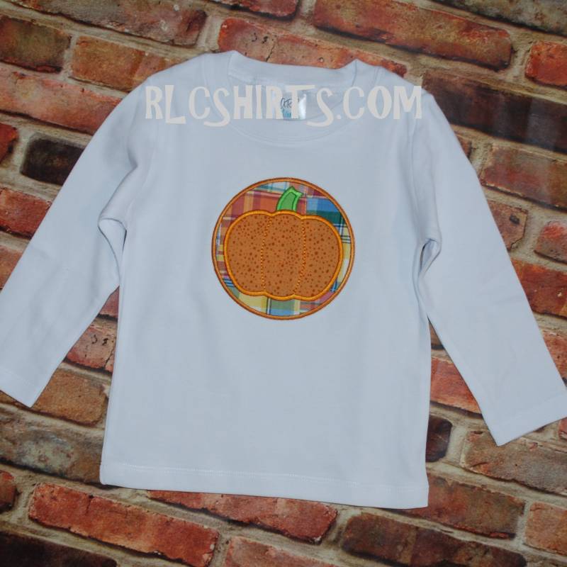 Kürbis Applikation Shirt. Herbstshirt. Applikationsshirt. Monogrammiertes Herbst Halloween Kürbis Applikation Shirt. Herbstshirt. Applikationsshirt. Monogrammiertes Herbst Halloween von RLCShirts