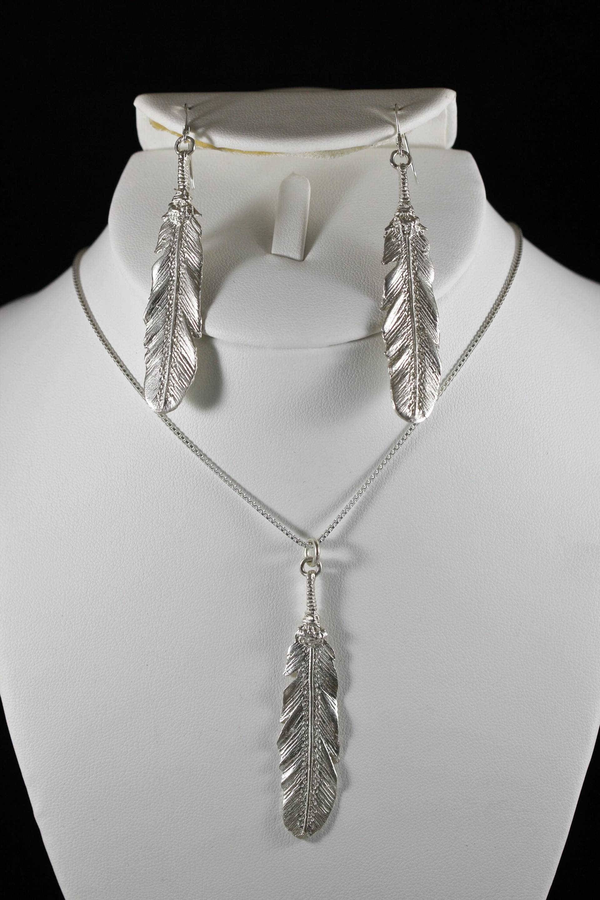 sterling Silber Feder 3-Teiliges Set Mit Halskette Und Ohrringen von RMcustomjeweler