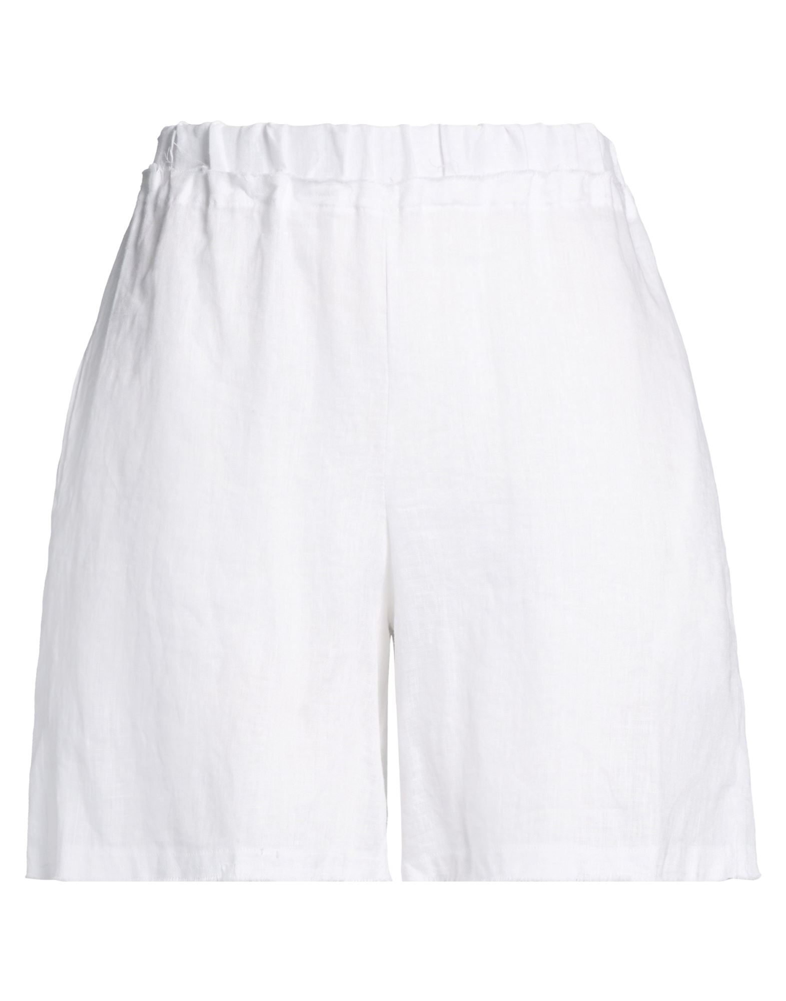 ROBERT FRIEDMAN Shorts & Bermudashorts Damen Weiß von ROBERT FRIEDMAN
