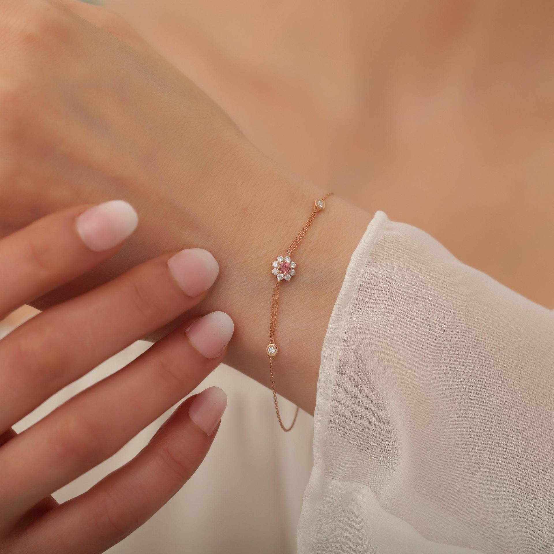 Rosa Turmalin Armband, Diamant Armband, 14K Gold Lünette Armband Für Frauen, Geschenke in Letzter Minute von ROHIJewelry