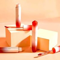 ROMANTIC BEAUTY - Velvet Lip Glaze - #T01-#T04 #H04 ROMANTIC BEAUTY - Velvet Lip Glaze - #T01-#T04 #H04 von ROMANTIC BEAUTY