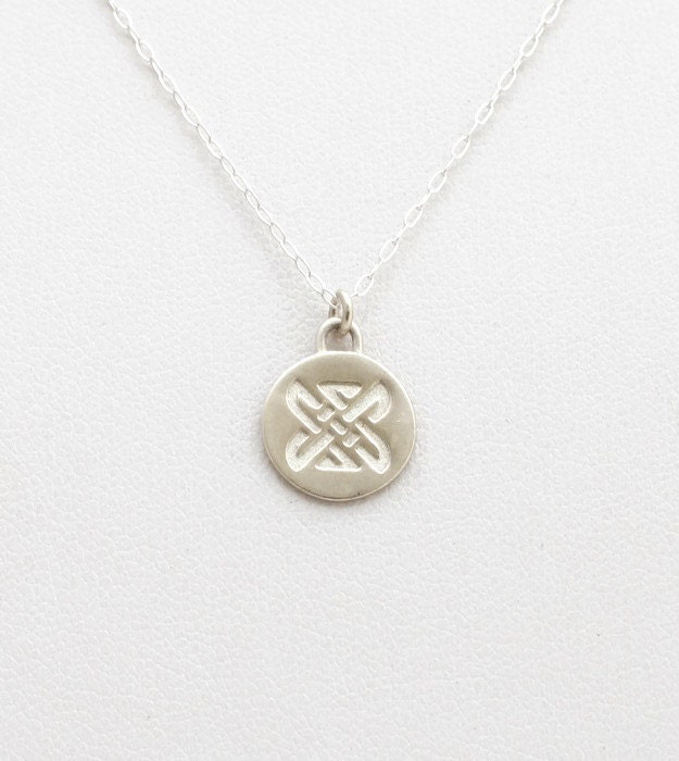 Silber Liebe Anhänger, Ewige Knoten Charm Halskette, Anhänger Silber Liebe Anhänger, Ewige Knoten Charm Halskette, Anhänger von RONIMO