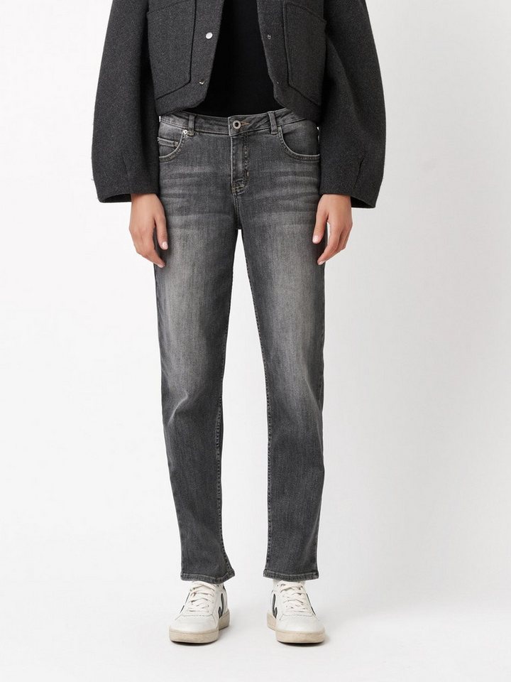 ROSNER Girlfriend-Jeans Masha_155 mit doppelter Hinterhosentasche von ROSNER