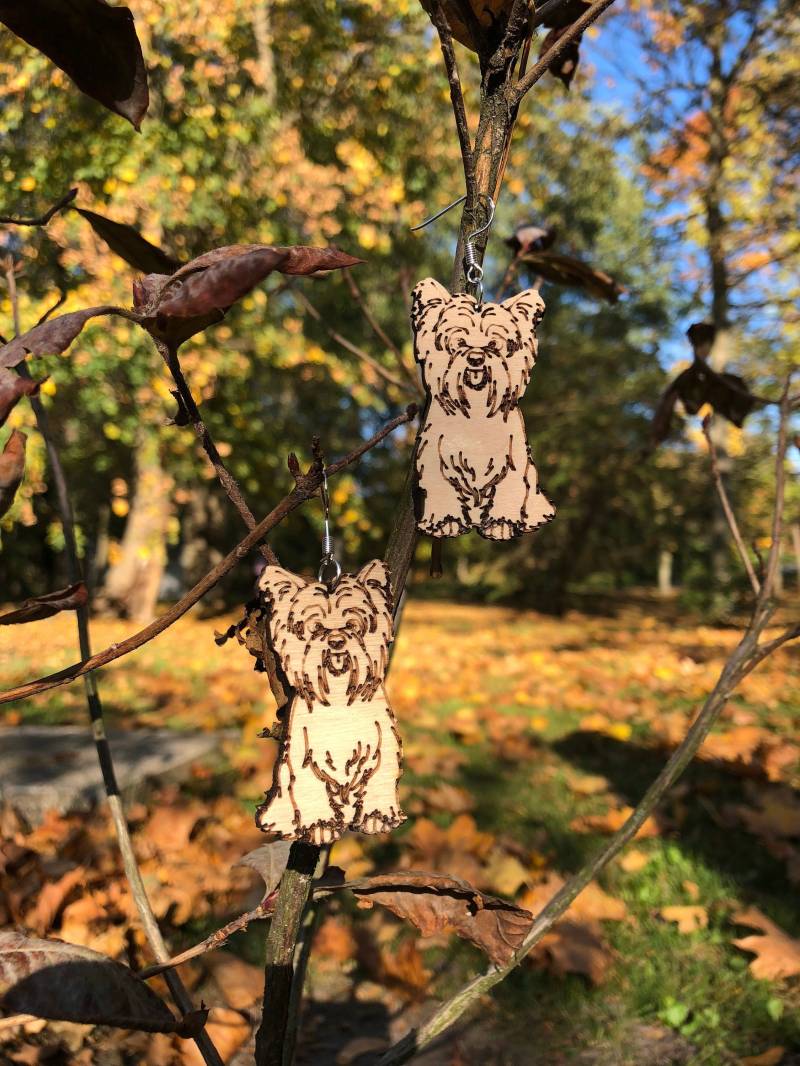 Yorkie Aus Holz Laser Geschnittener Hundeschmuck Birkensperrholz von ROWLworkshop