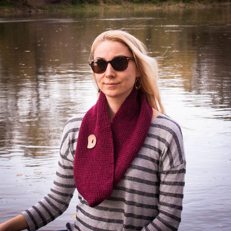 Burgunder Hand Häkeln Halswärmer Mit Button/Rote Rebe Farb-Herbst-Winter-Halsbänder Doppelt Gewickelt Roten Schal Winter Fashion Geschenk Burgunder Hand Häkeln Halswärmer Mit Button/Rote Rebe Farb-Herbst-Winter-Halsbänder Doppelt Gewickelt Roten Schal Winter Fashion Geschenk von RUKAMIshop