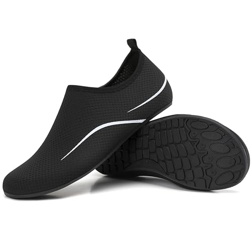 Badeschuhe Männer Frauen Wasserschuhe Neoprenschuhe Strandschuhe Aquaschuhe Surfschuhe Schwimmschuhe Barfuß Schuhe Bequem Pantoffelen (Schwarz,42 EU) von RUOMU