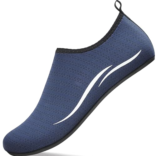 RUOMU Badeschuhe Damen Wasserschuhe Herren Schnell Trocknend Schwimmschuhe rutschfeste Aquaschuhe Leicht Strandschuhe Surfschuhe Barfußschuhe für Männer Frauen Beach Pool, Dunkelblau 43 EU von RUOMU