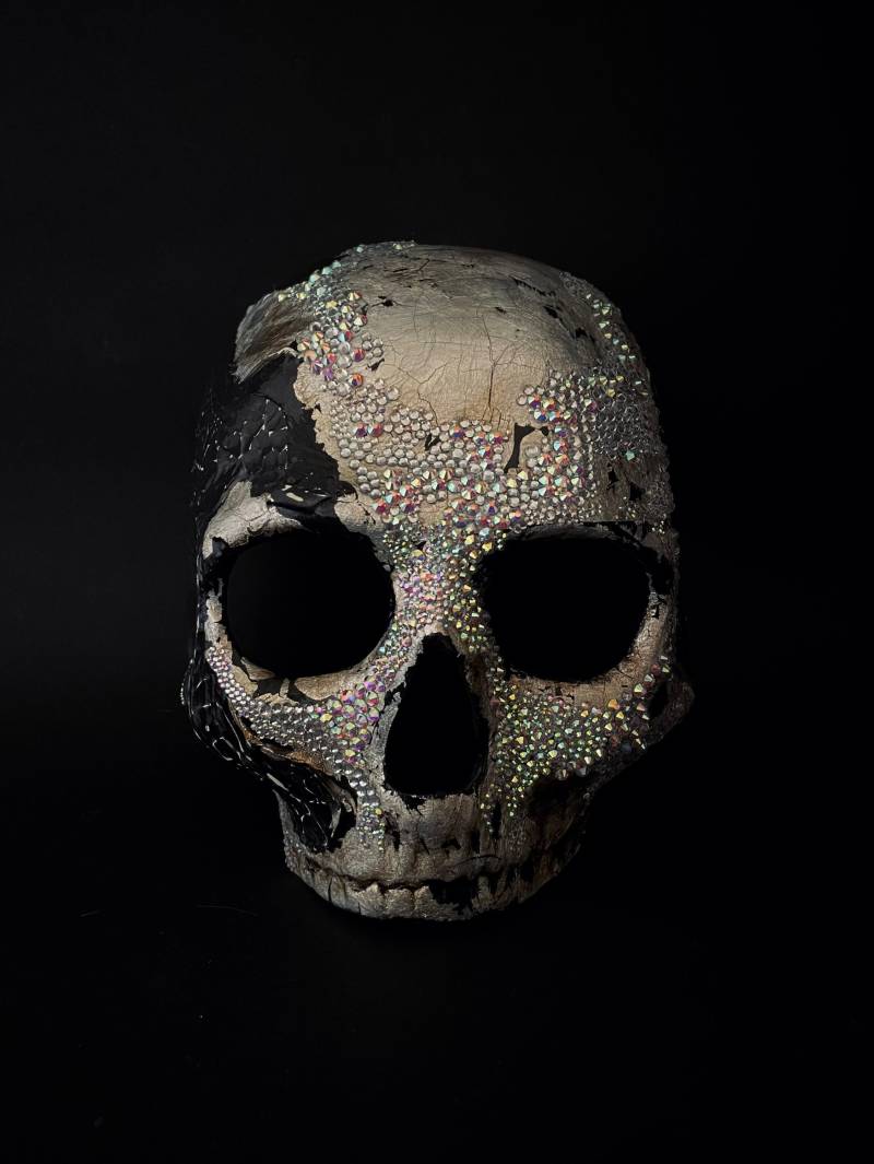 Auf Bestellung. Halbgesicht Totenkopf Maske. Schwarzer Mit Strasssteinen. Schädelkunst von RUUA