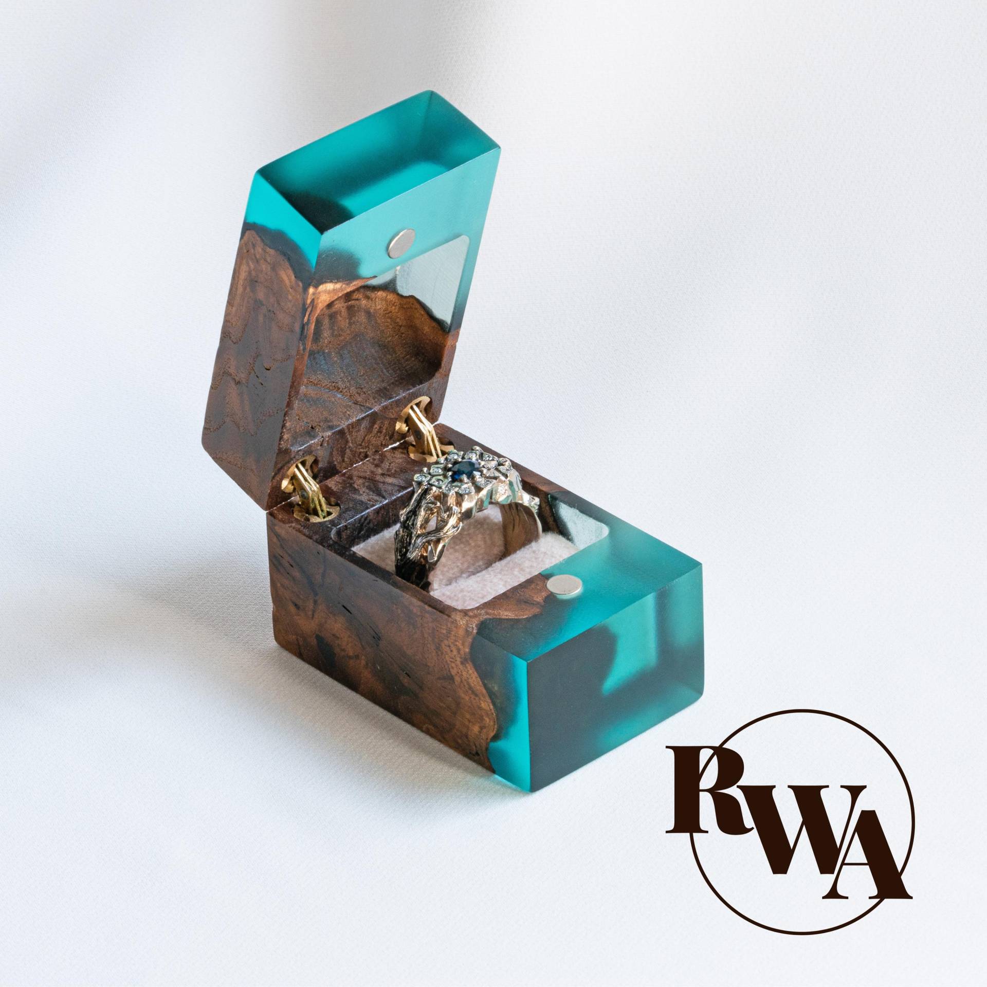 Chord - Aquamarin-Harz & Holz-Ringbox Für Die Verlobung. Luxus Ringträger Box Hochzeit von RWAresinwoodart