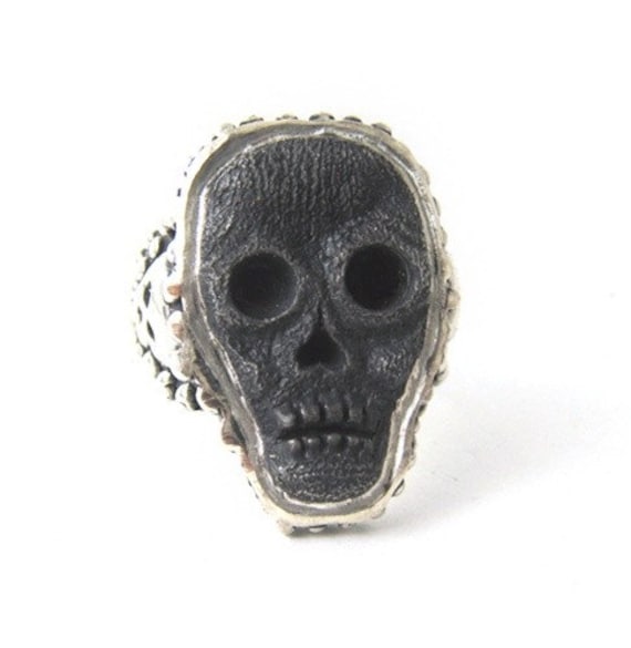 Midnight Skull Ring Custom Memento Mori Rocker Biker von RXVrings