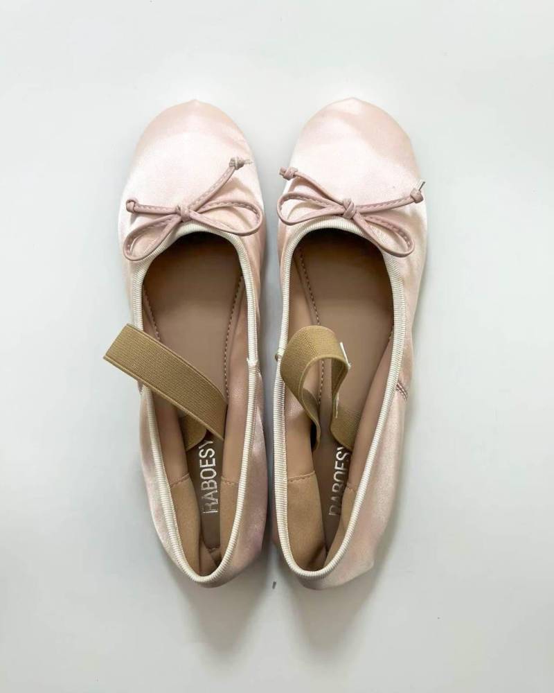 Satin Runde Zehenballerinas | Rosa Weiß Schwarze Faltbare Ballerinas Toe Bow Ballettschuhe Retro Niedlichen Stil von Raboesy
