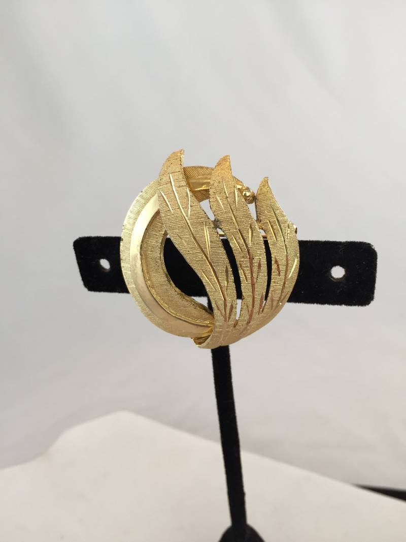 Kramer Blatt Brosche. Gold Ton Und Rund von RabsNicoleRelics