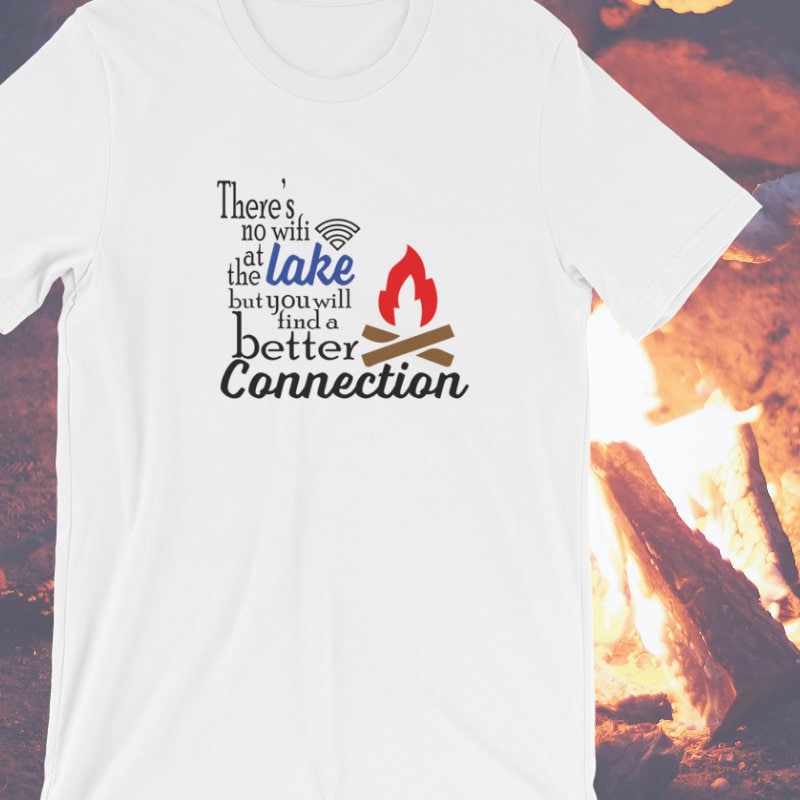 Es Gibt Kein Wifi An Der See-Kurzarm Unisex T-Shirt von RaccoonLakeShop