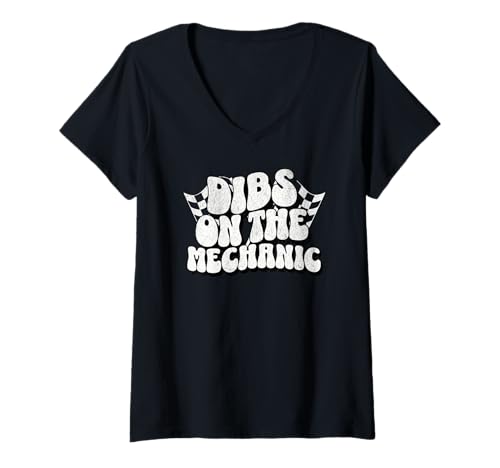 Damen Dibs on The Mechanic, Mechaniker, Ehefrau, Rennfreundin T-Shirt mit V-Ausschnitt Damen Dibs on The Mechanic, Mechaniker, Ehefrau, Rennfreundin T-Shirt mit V-Ausschnitt von Race Wife Life Dibs On The Mechanic