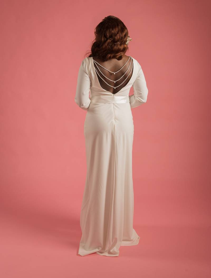 V Förmige 3-Schicht Perle Braut Backdrop Halskette Zurück Perlen Hochzeit Schmuck Brautkleid Kette Zurück Drapieren Perlenkette V Förmige 3-Schicht Perle Braut Backdrop Halskette Zurück Perlen Hochzeit Schmuck Brautkleid Kette Zurück Drapieren Perlenkette von Rachaelsmaids
