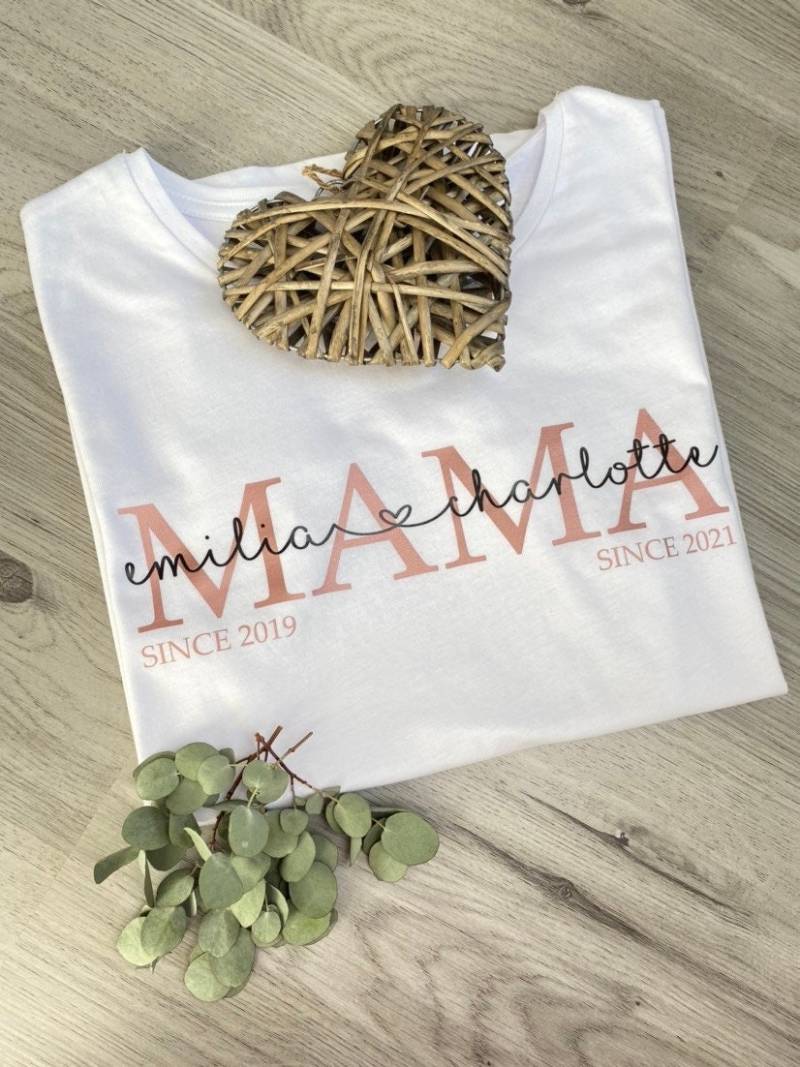 Bügelbild | Mama T-Shirt Kindernamen Personalisiertes Muttertagsgeschenk Mom Statementshirt Mom Shirt von Rackertouille
