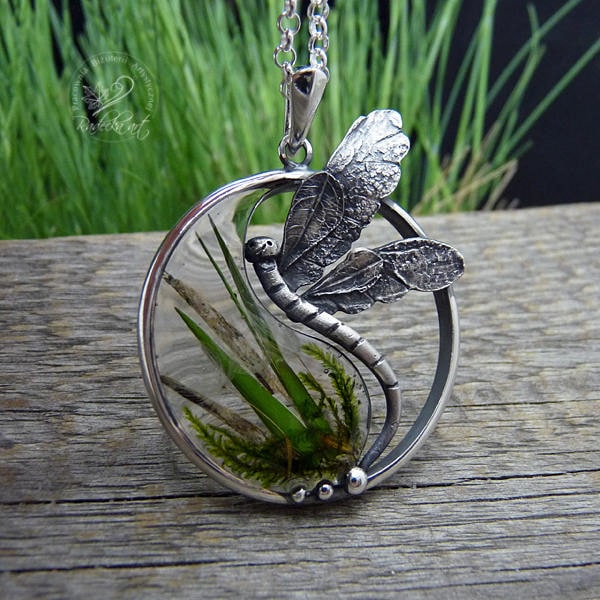 Libelle Anhänger, Yin Yang Schmuck, Halskette, Metal Clay , Silber Yang, Metallarbeiten, Natürliches Moos von RadeckaArt