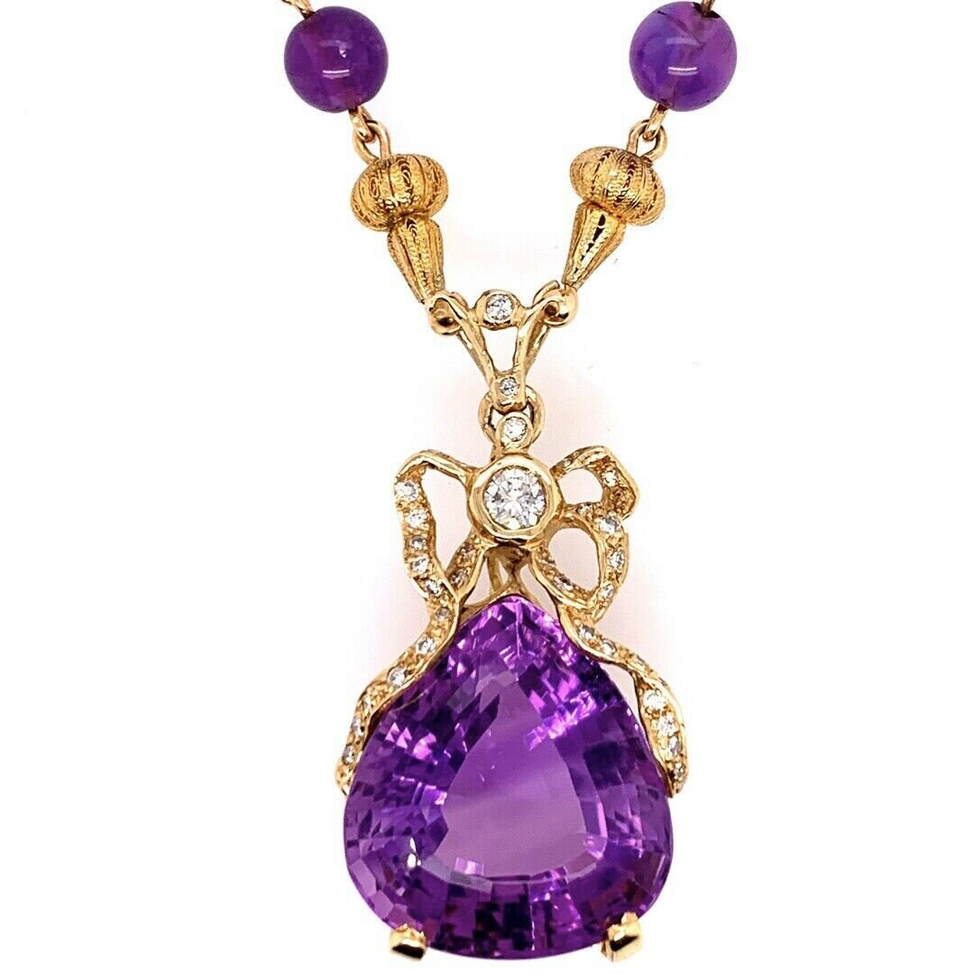 Retro Gold 35 Karat Natürlicher Amethyst & Diamant Anhänger Halskette Um 1960 von Radiam