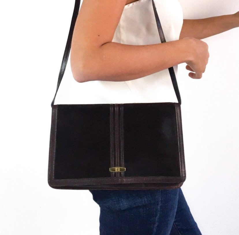 90Er Jahre Vintage Braunes Leder Und Wildleder Geldbörse/Handtasche. Zwei Fächer Eine Aufgesetzte Tasche. Klassisch Diskret. Verstellbarer Riemen von RadicalSilk