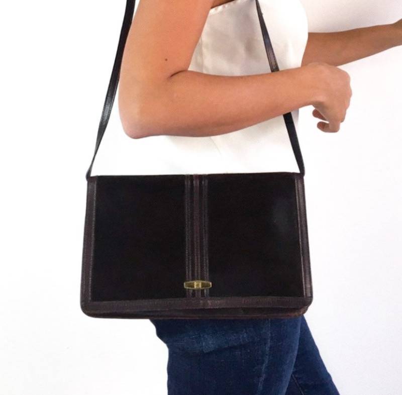 90Er Jahre Vintage Braunes Leder Und Wildleder Geldbörse/Handtasche. Zwei Fächer Eine Aufgesetzte Tasche. Klassisch Diskret. Verstellbarer Riemen von RadicalSilk