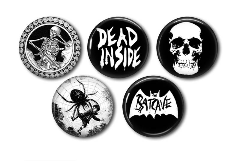 Gothic Emo Buttons, Fledermaushöhlen Abzeichen, Handmade Pins | 5Er Set von RadicallyYours