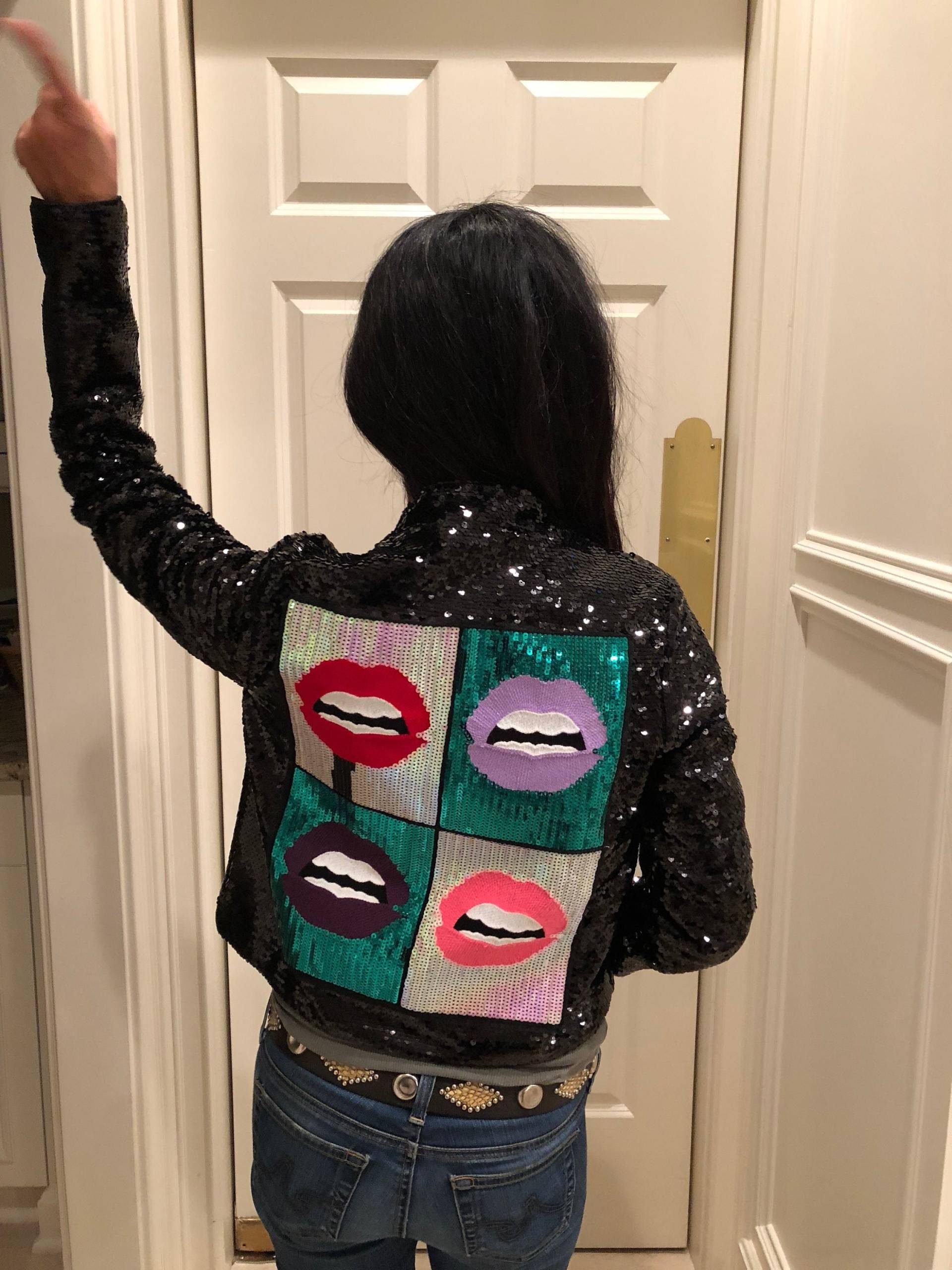 Schwarze Pailletten-Blazer Mit Pailletten Lippen Schwarze Pailletten-Blazer Mit Pailletten Lippen von Raechelsjewels