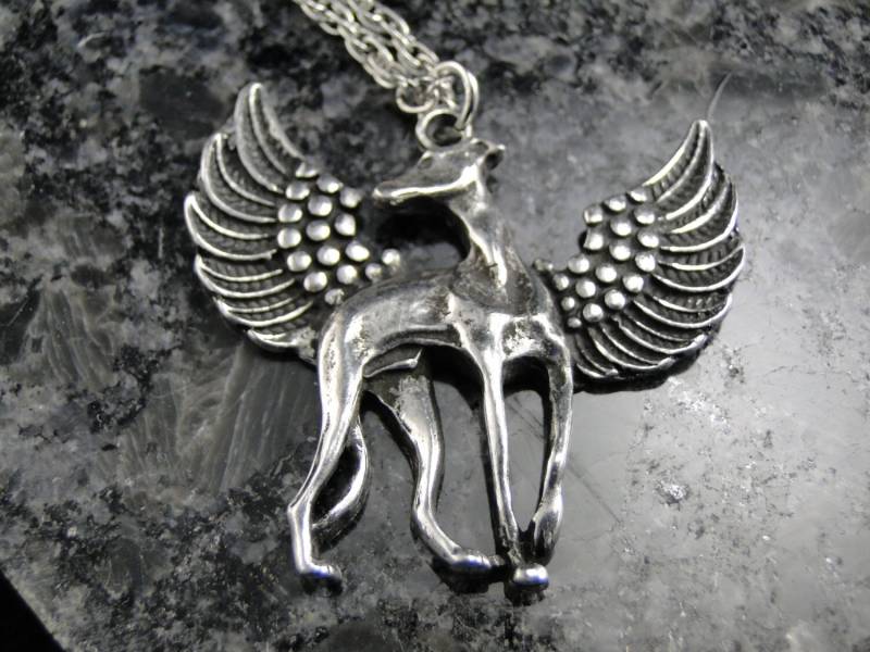 Windhund Angel Pendant Halskette - Silber Vergoldet Charme Auf 18-Zoll-Silber Seil-Kette von RageDesignCompany