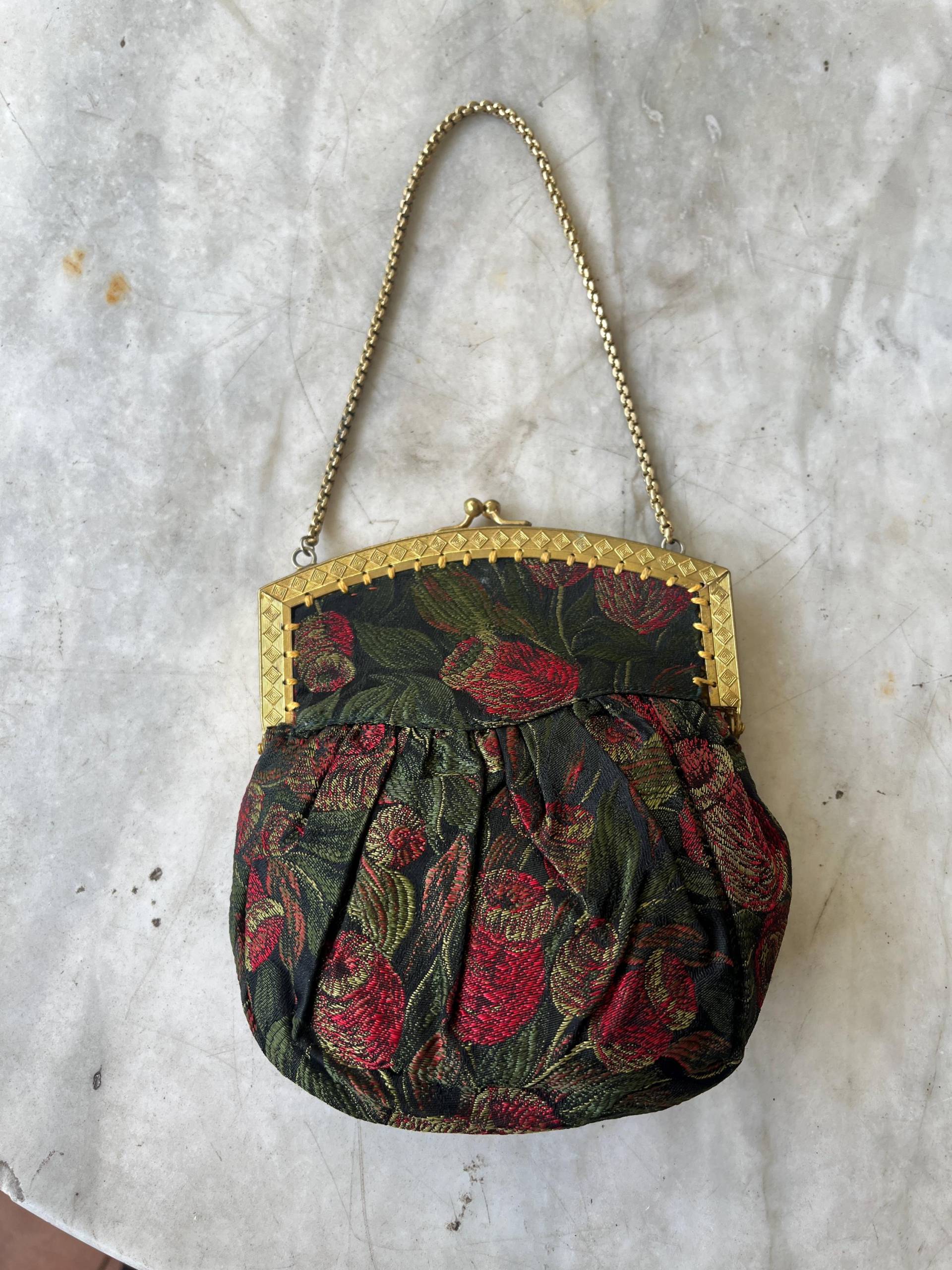 Antique Tiny Brocade Purse von Ragslinenandlace