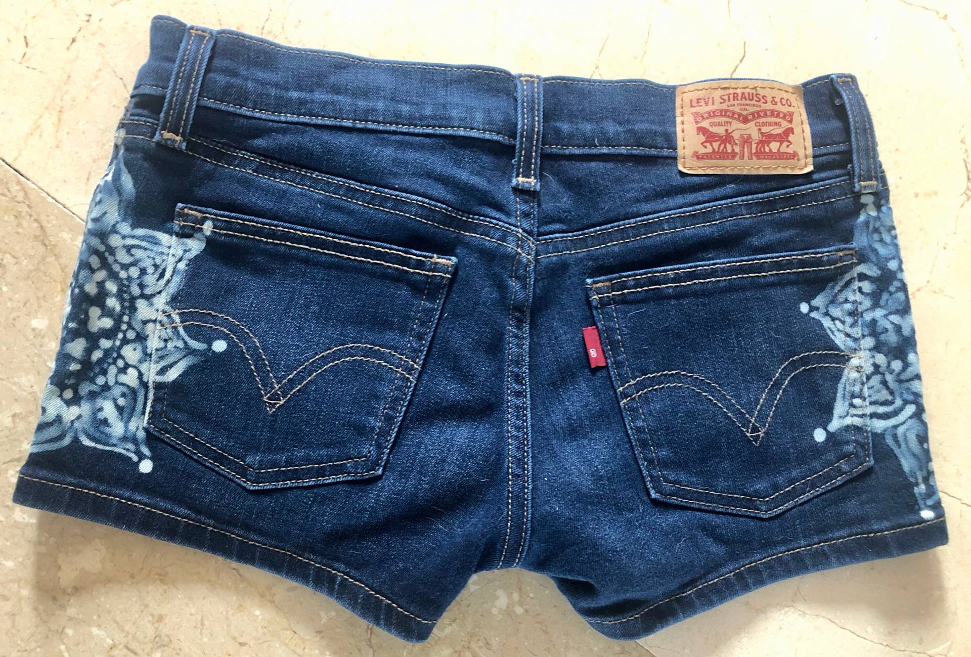 Verstrickt Jean Shorts Größe 25 Verstrickt Jean Shorts Größe 25 von Ragz2Bitches